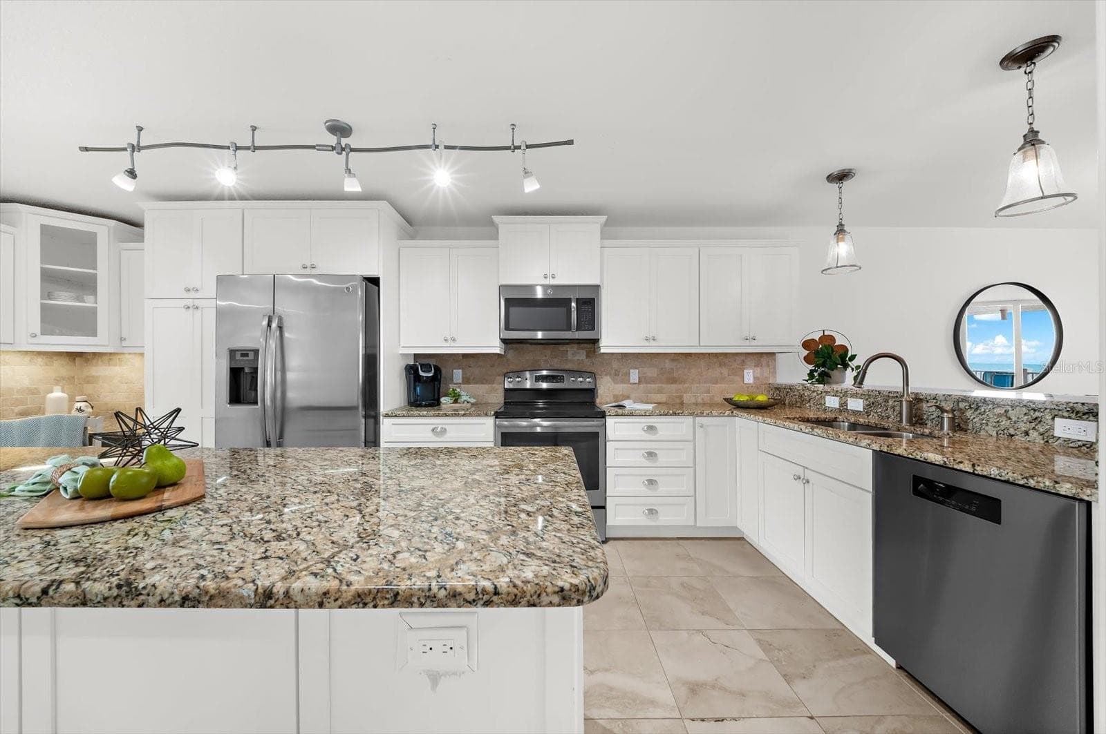 2600 GULF DRIVE — photo 6 of 47