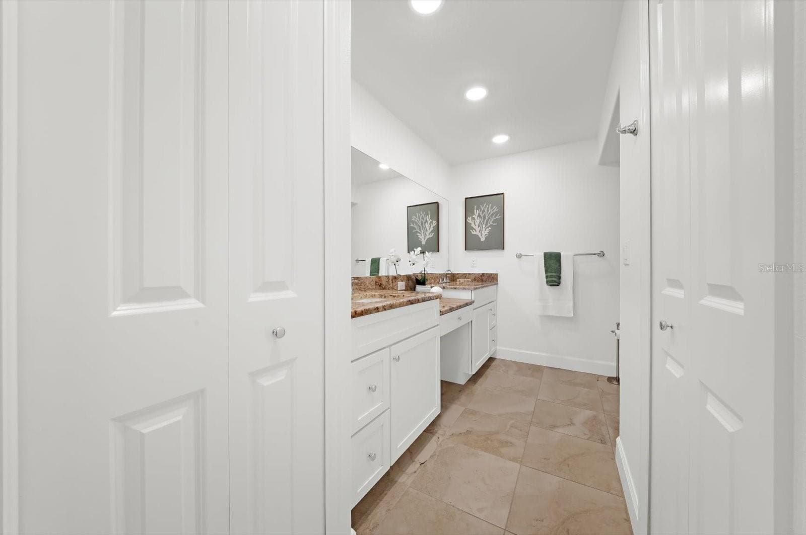 2600 GULF DRIVE — photo 24 of 47