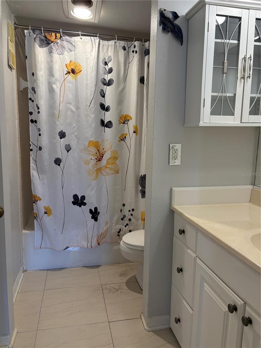 7907 SAILBOAT KEY BOULEVARD — photo 15 of 44