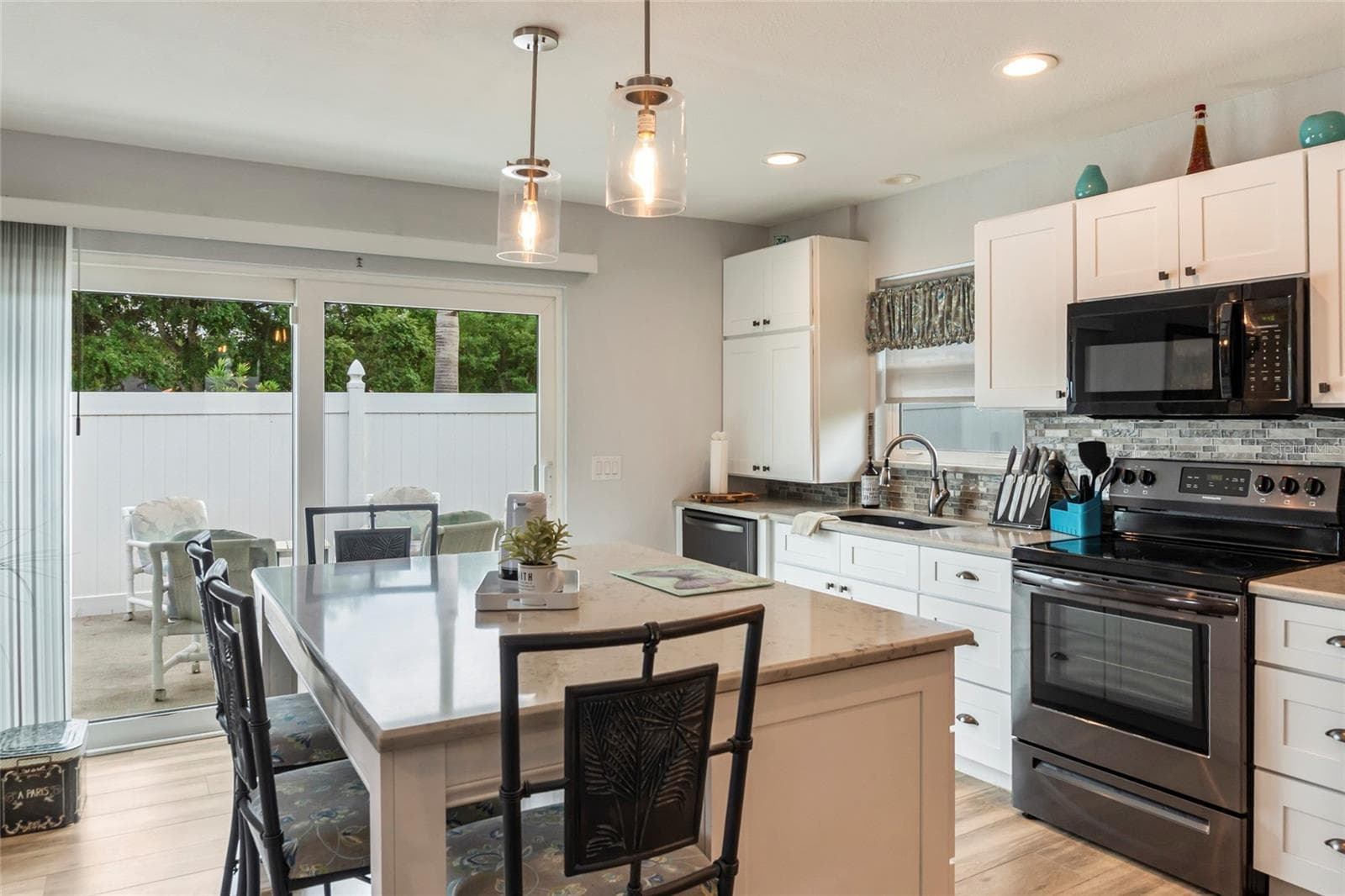 29005 PALM SHORES BOULEVARD — photo 59 of 84