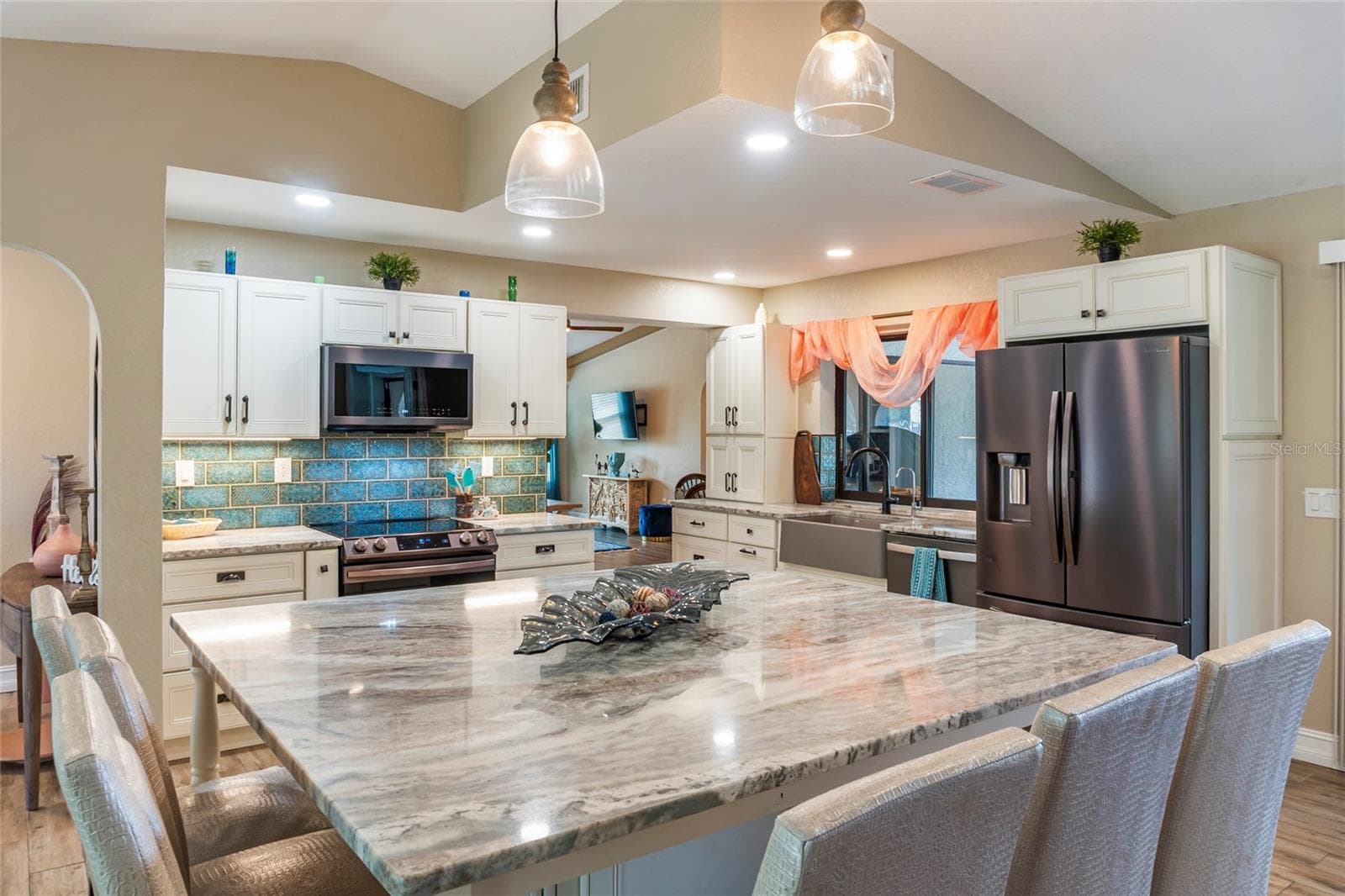 29005 PALM SHORES BOULEVARD — photo 4 of 84