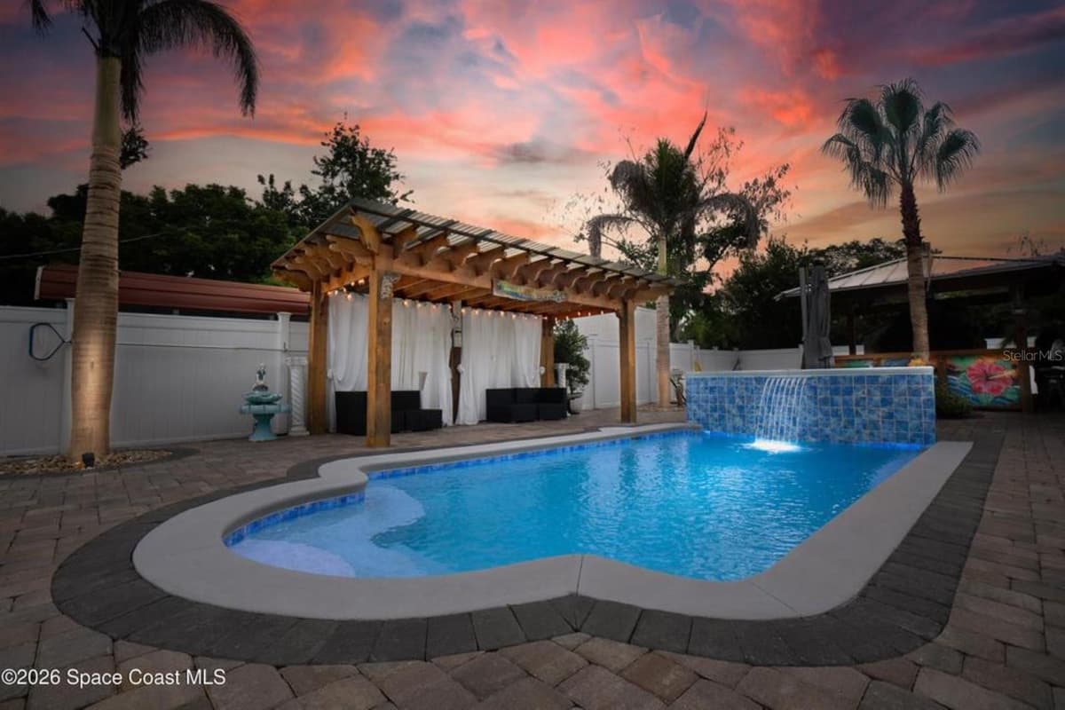 308 BELLAIR DRIVE — photo 34 of 57