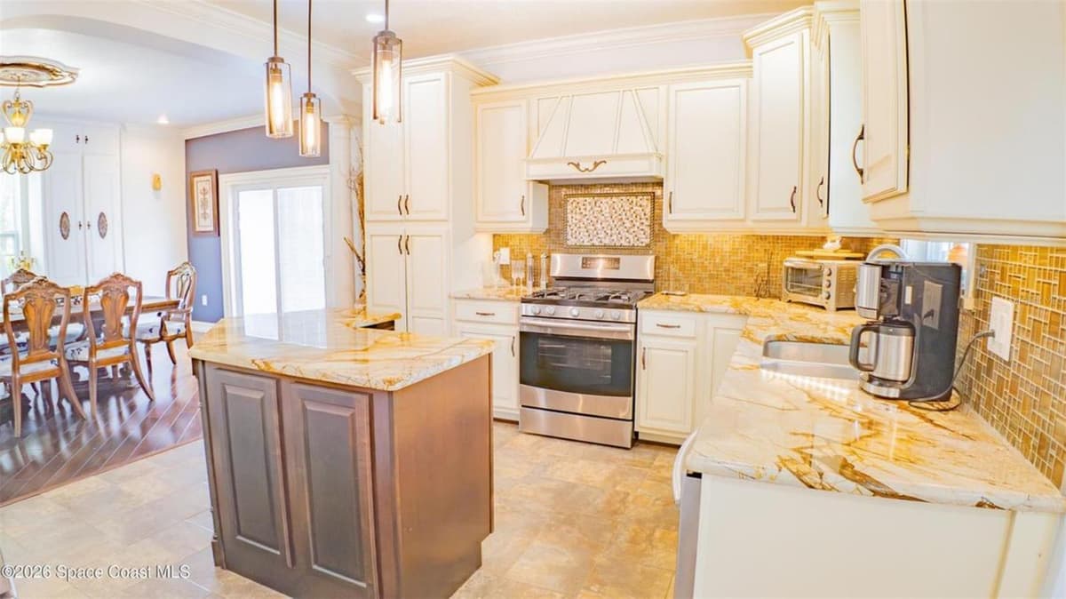 308 BELLAIR DRIVE — photo 44 of 57