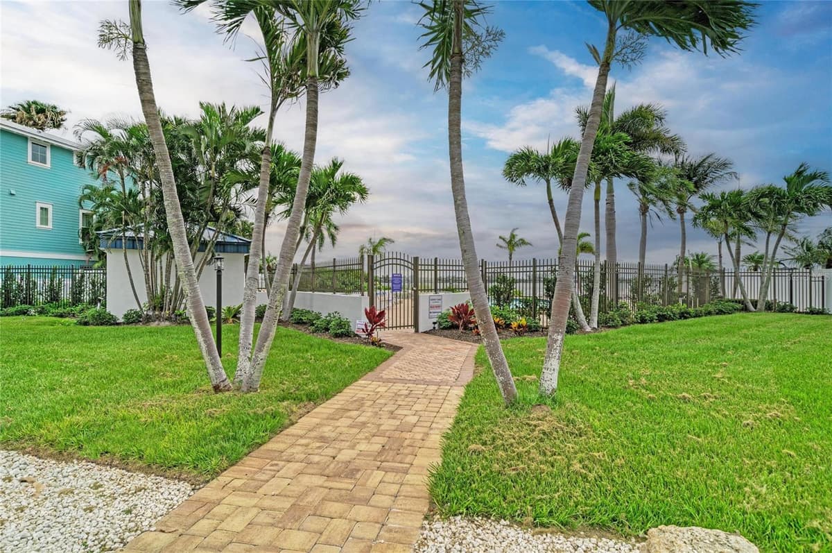 1007 GULF DRIVE — photo 48 of 63