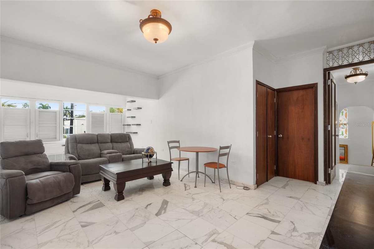 A Street VILLA CAPARRA — photo 22 of 59