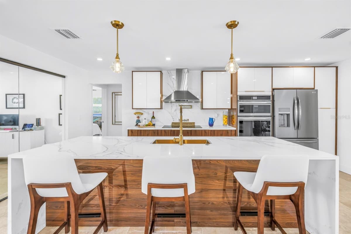 795 CAPRI BOULEVARD — photo 15 of 83