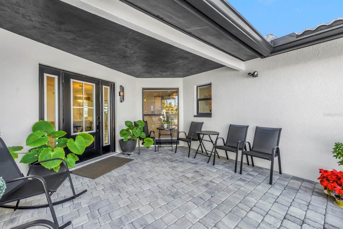795 CAPRI BOULEVARD — photo 7 of 83