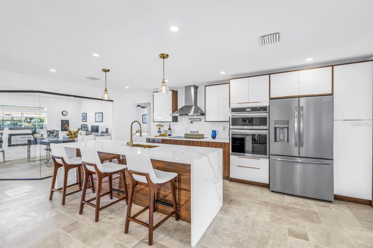 795 CAPRI BOULEVARD — photo 16 of 83