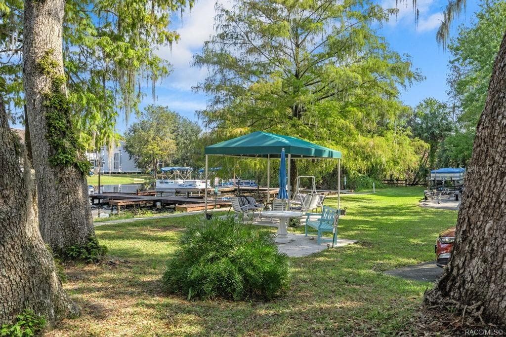 1304 SIESTA TERRACE — photo 36 of 44