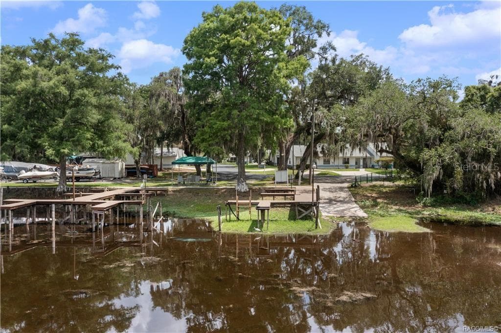 1304 SIESTA TERRACE — photo 40 of 44