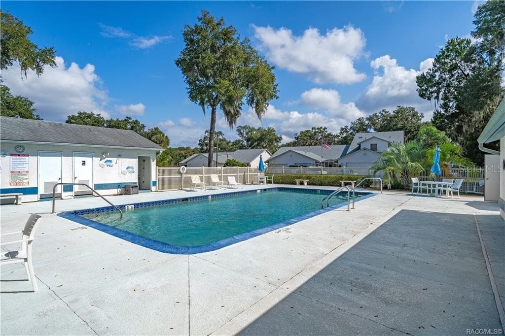 1304 SIESTA TERRACE — photo 31 of 44