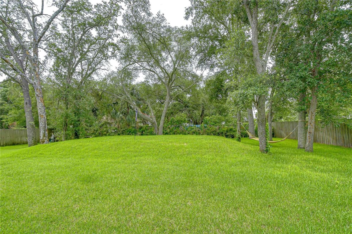 6805 NEW YORK DRIVE — photo 44 of 54