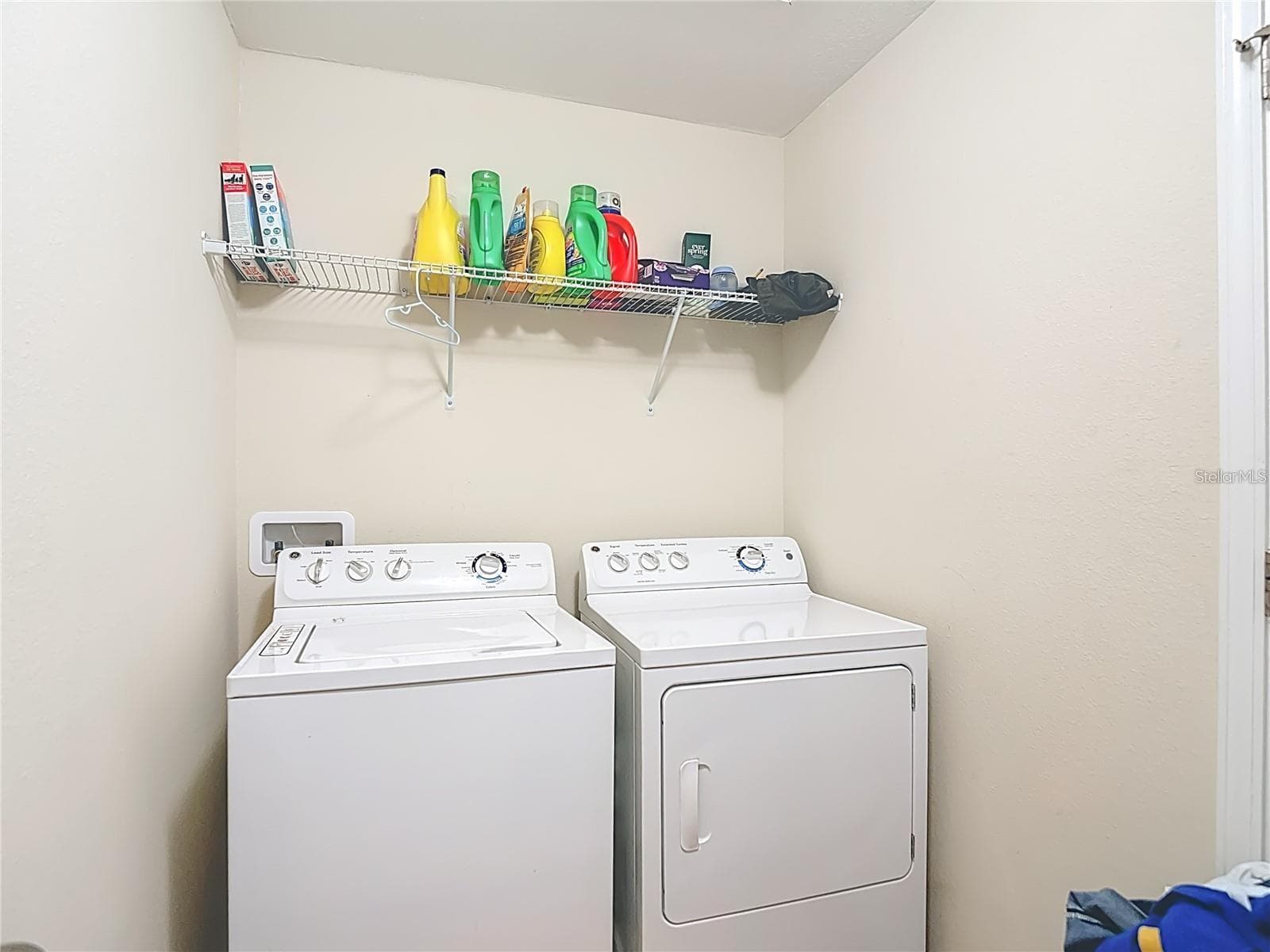 4442 FENNWOOD COURT — photo 31 of 40