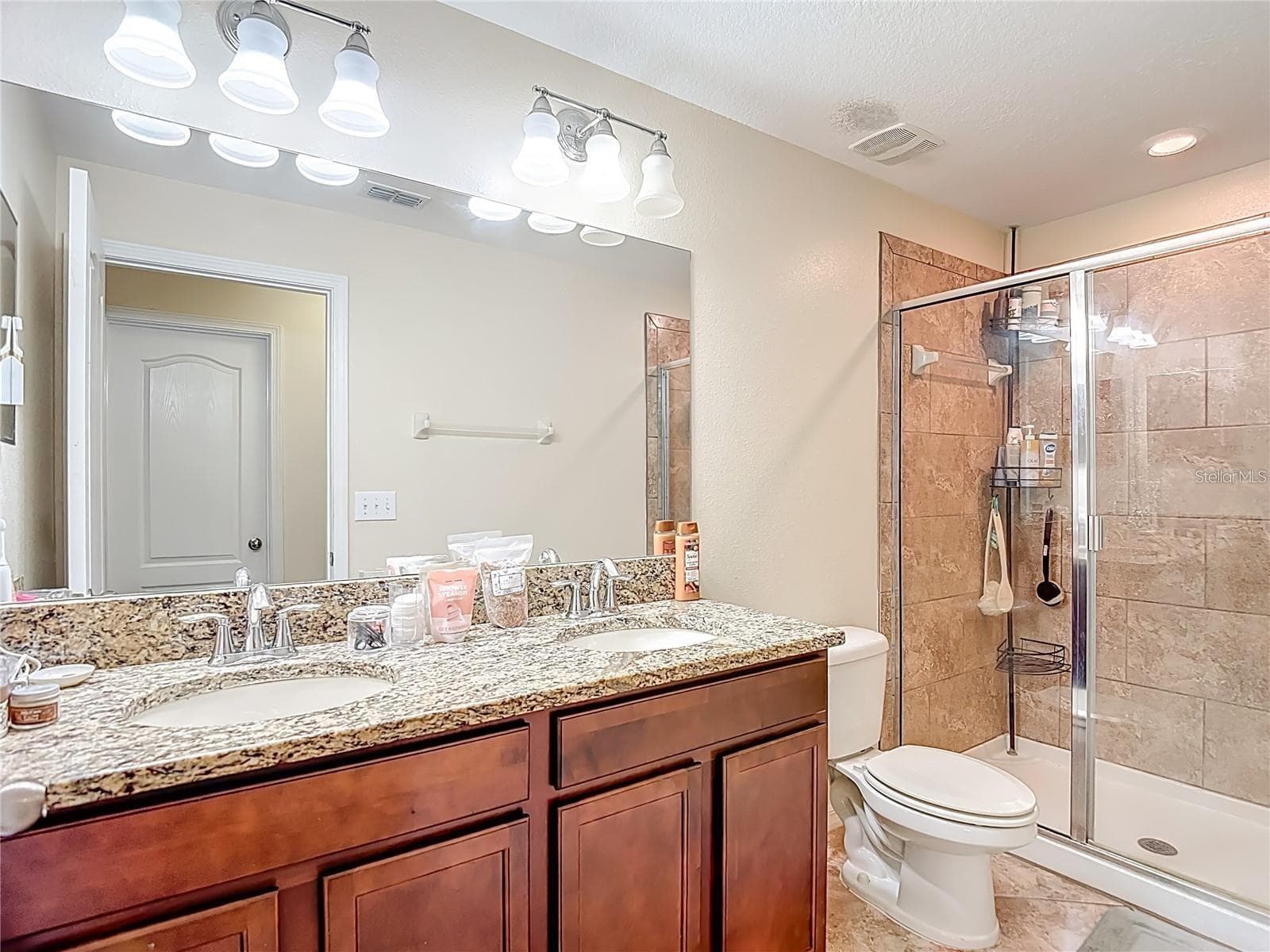 4442 FENNWOOD COURT — photo 24 of 40