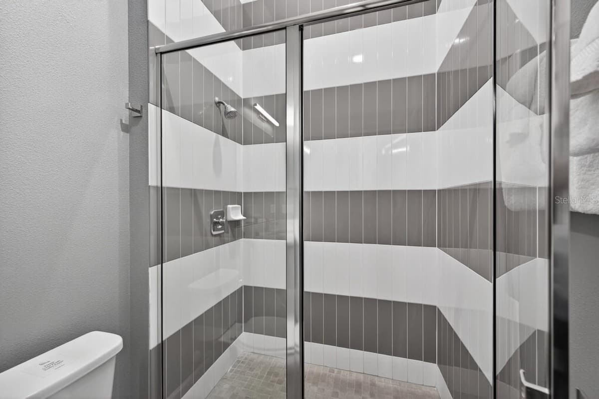 1735 OAK BLOSSOM DRIVE — photo 47 of 93