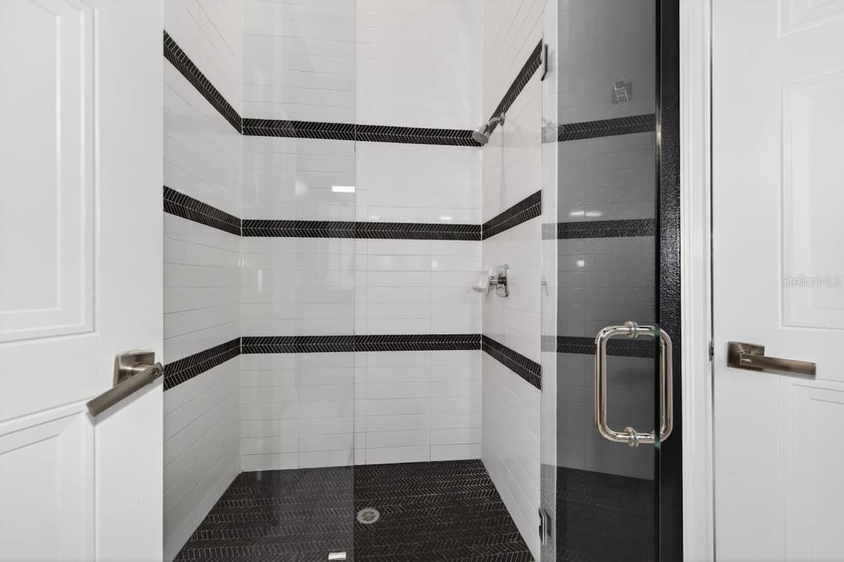 1735 OAK BLOSSOM DRIVE — photo 42 of 93