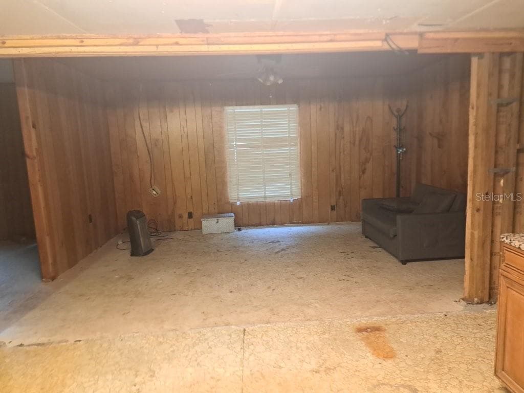 4381 LEE ROAD — photo 8 of 15