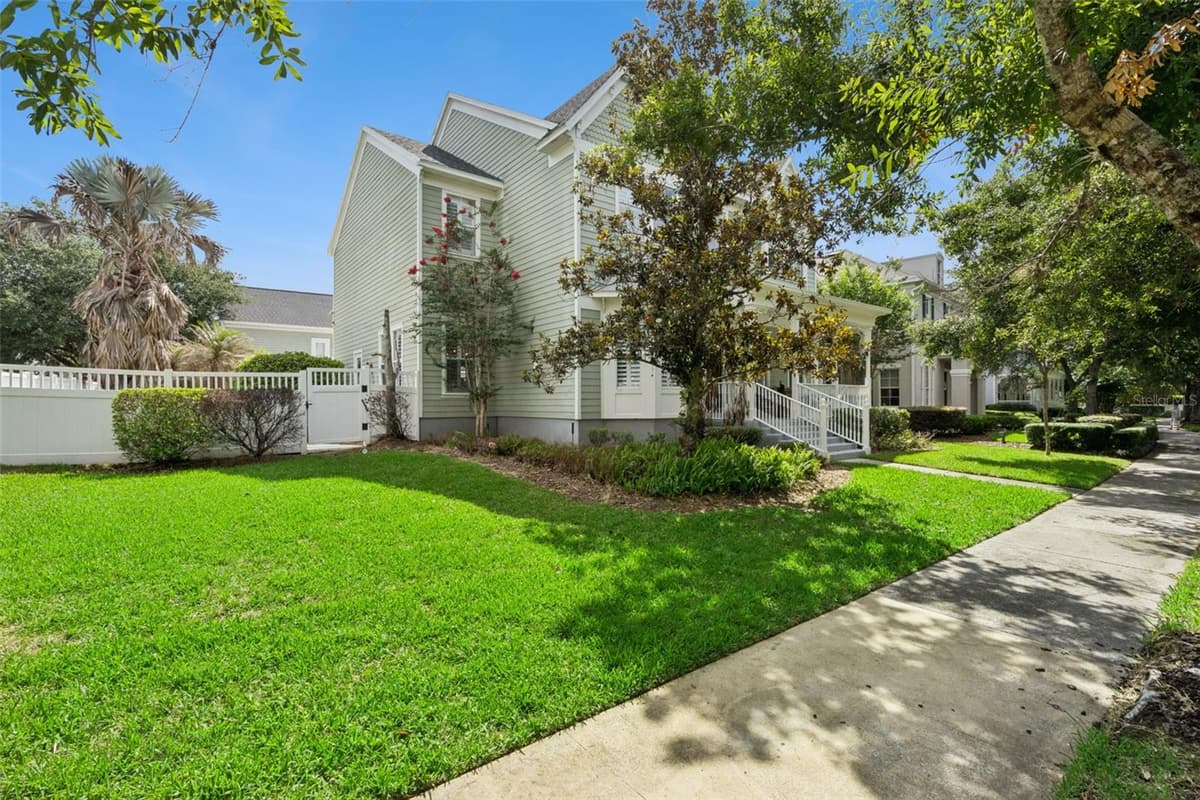 928 JASMINE STREET — photo 4 of 72