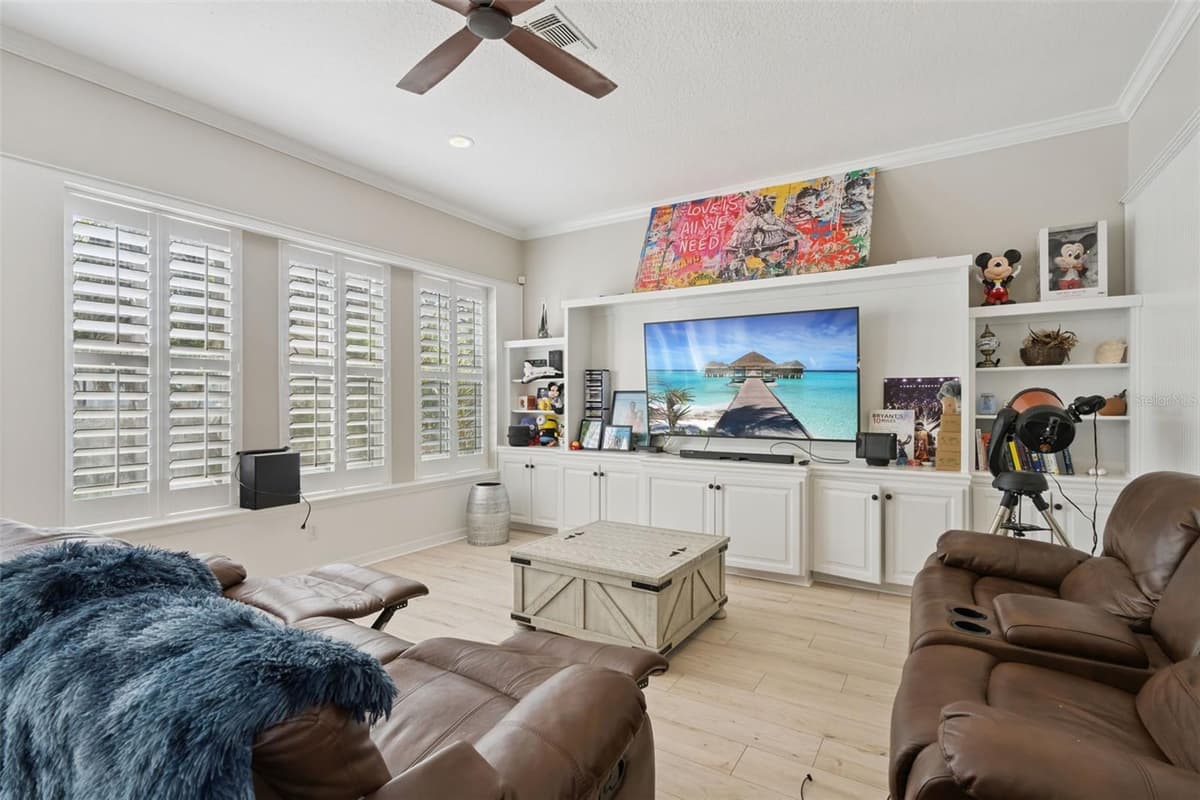 928 JASMINE STREET — photo 16 of 72