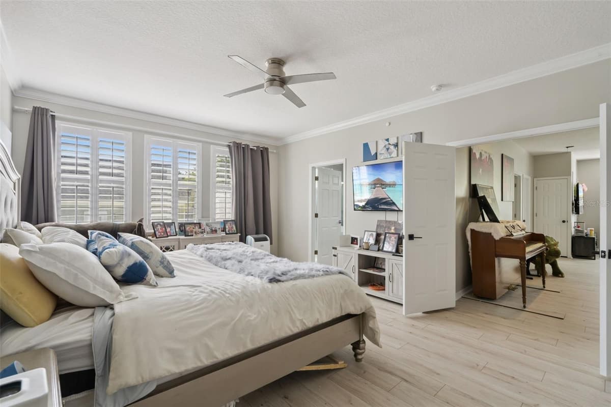 928 JASMINE STREET — photo 30 of 72