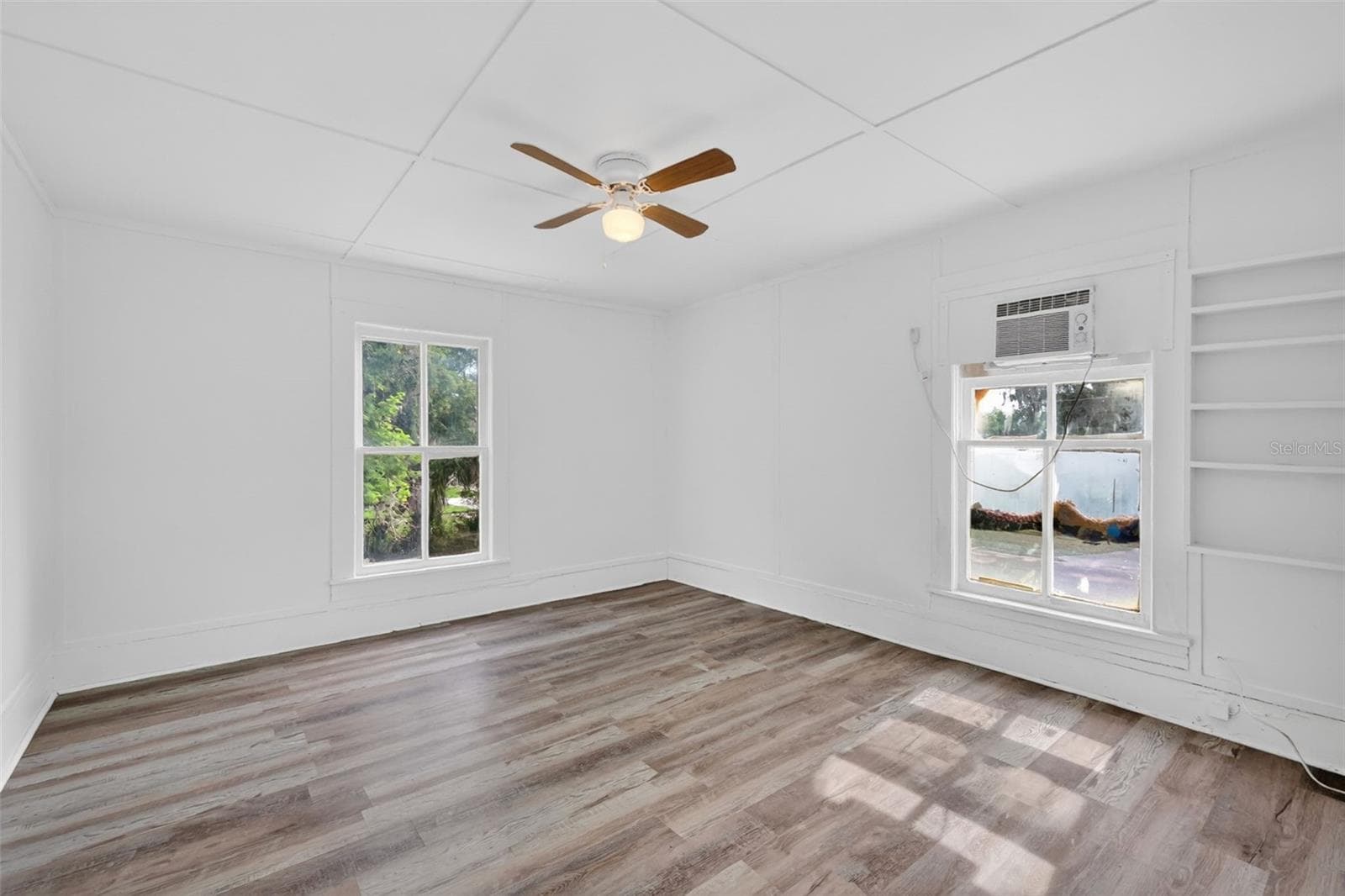 527 LEMON AVENUE — photo 35 of 80