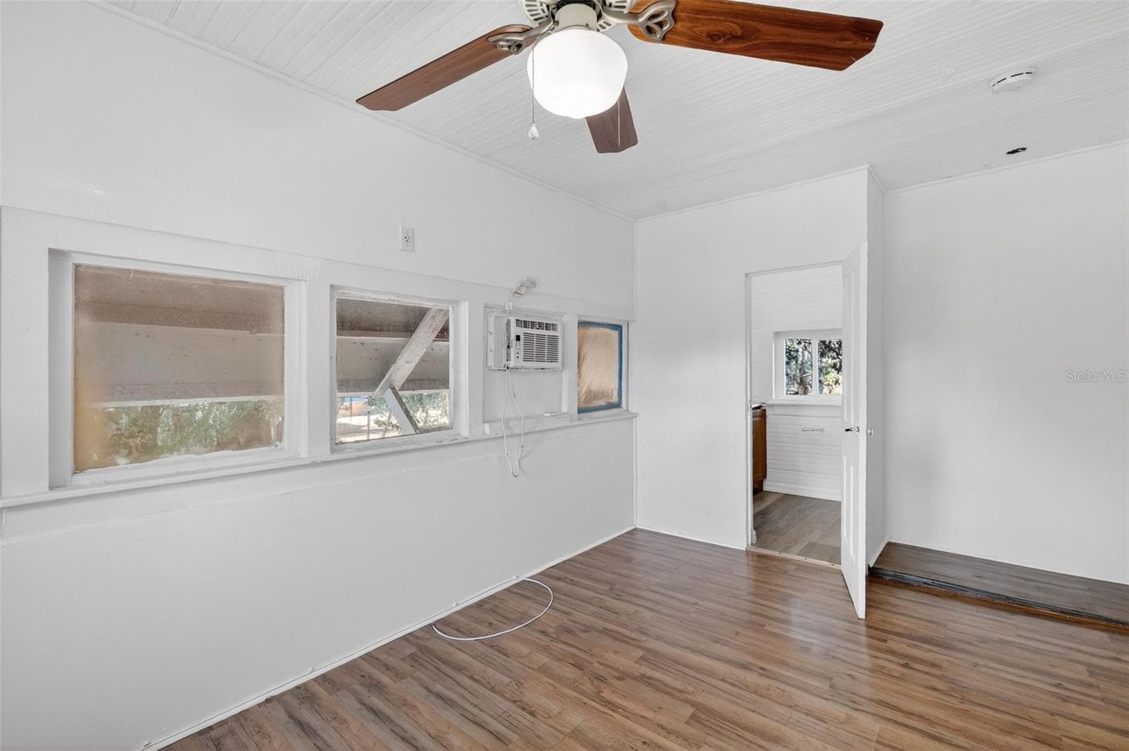527 LEMON AVENUE — photo 76 of 80