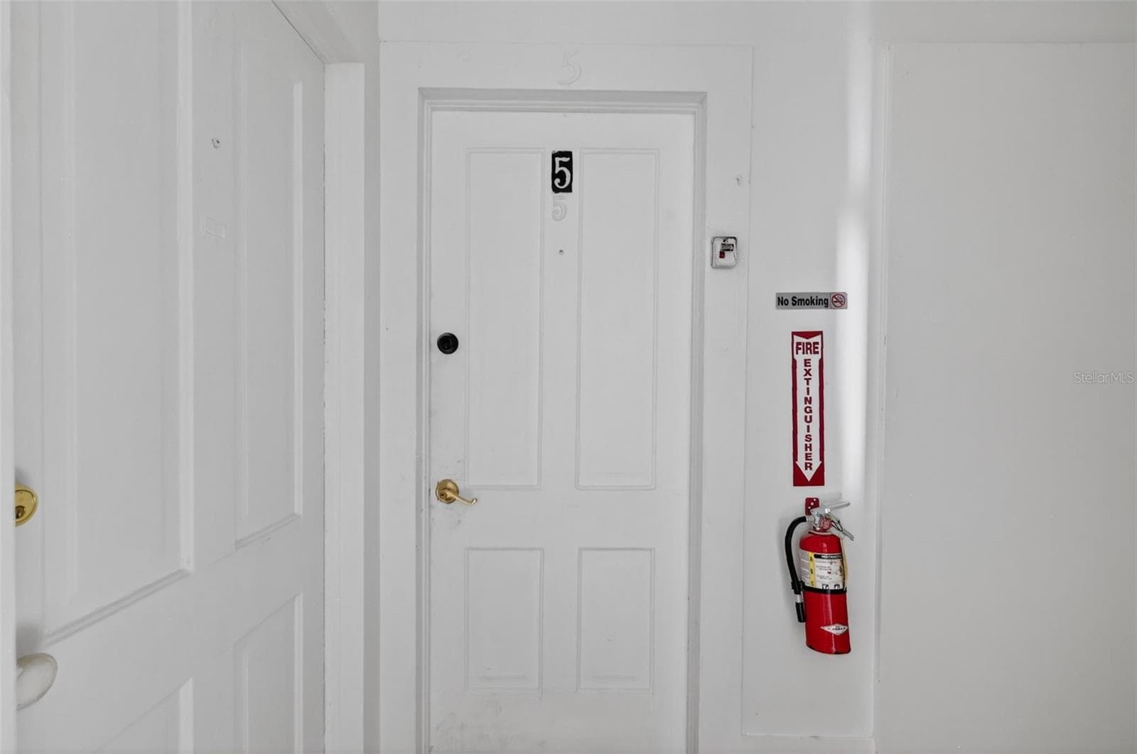 527 LEMON AVENUE — photo 68 of 80