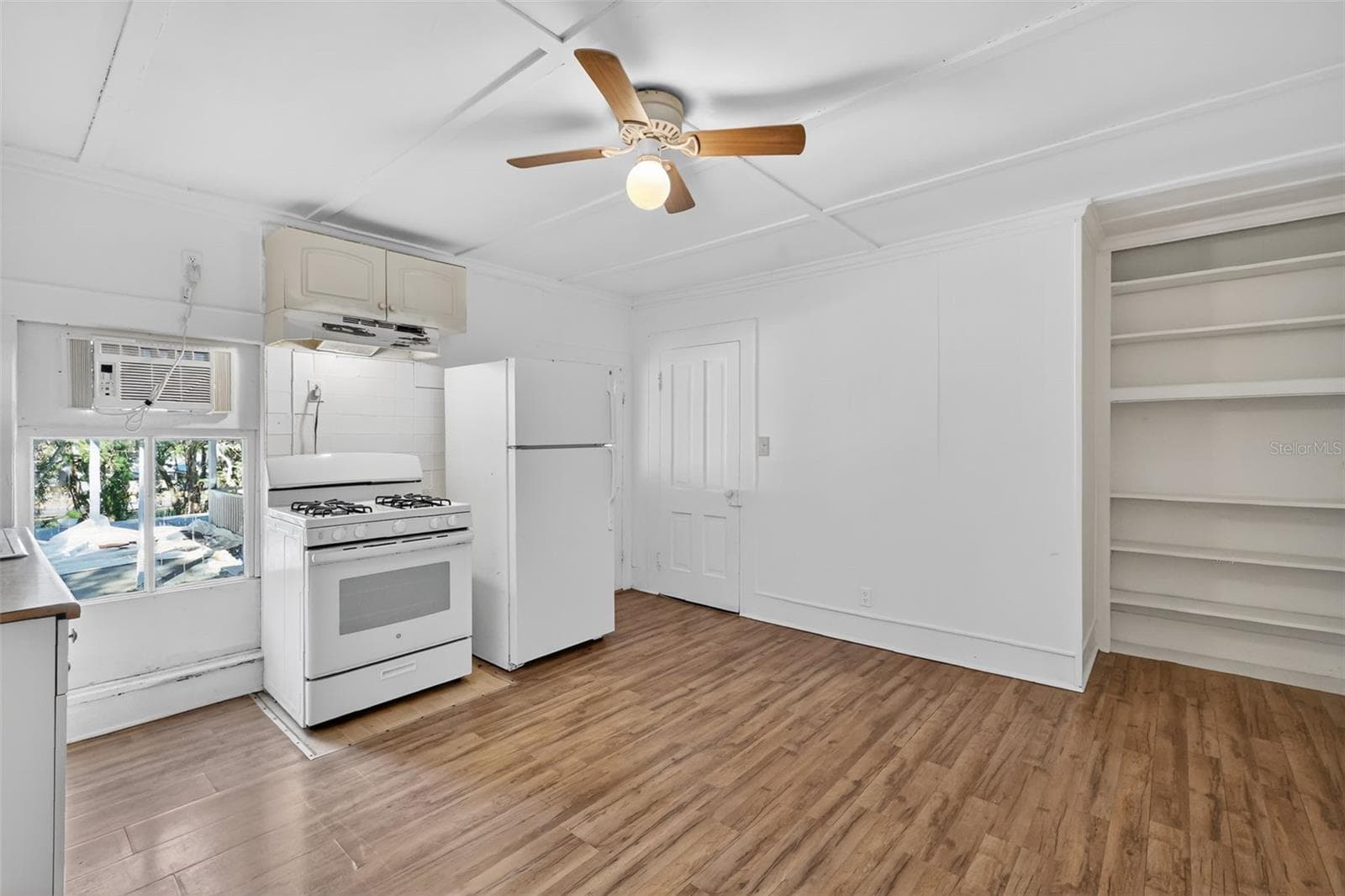 527 LEMON AVENUE — photo 70 of 80