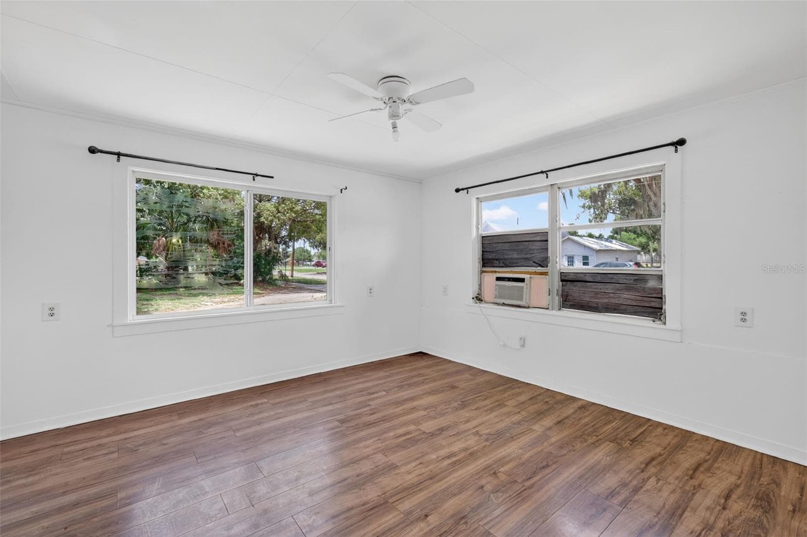 527 LEMON AVENUE — photo 27 of 80