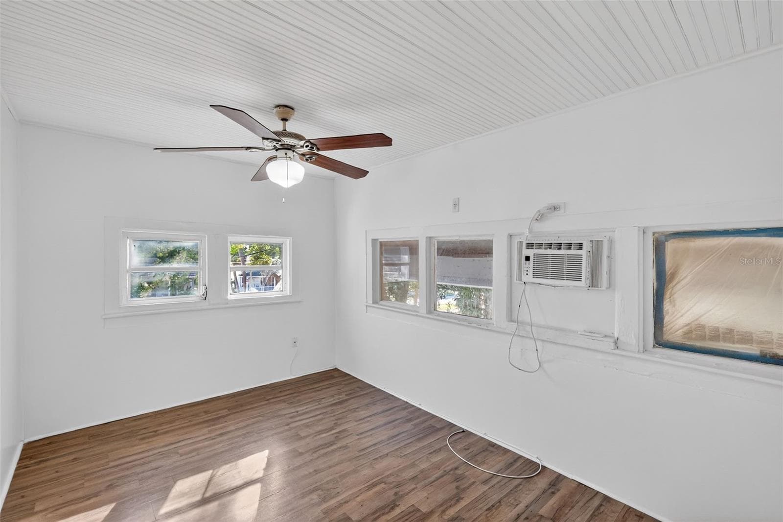 527 LEMON AVENUE — photo 74 of 80