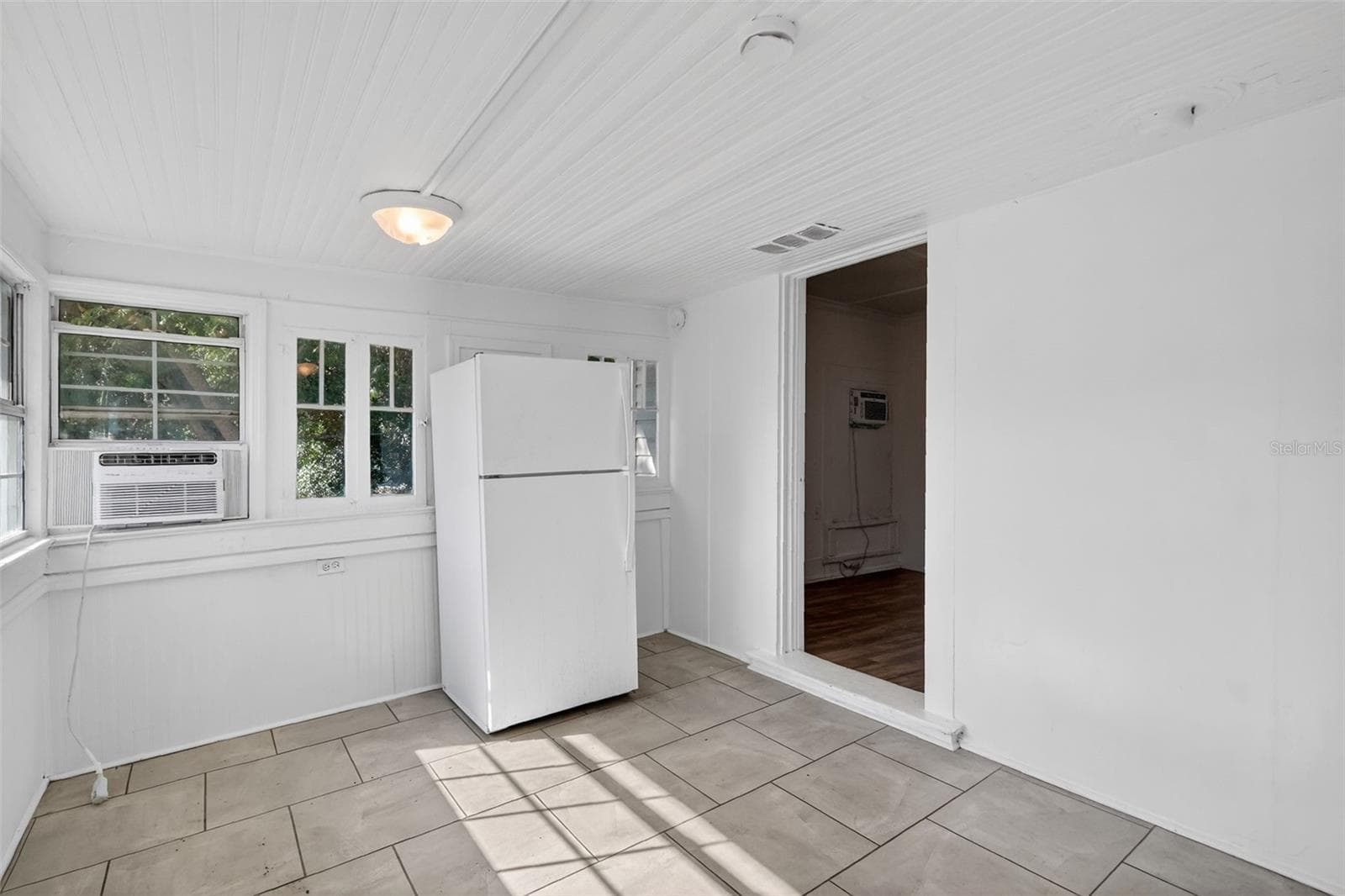 527 LEMON AVENUE — photo 56 of 80