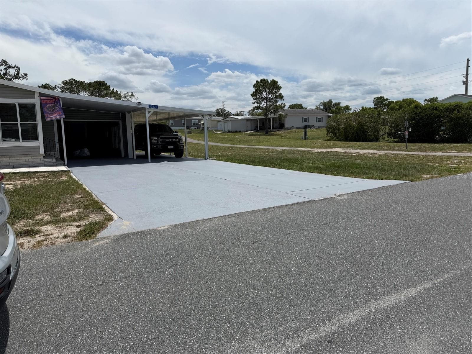 12176 EVANTIDE AVENUE — photo 4 of 40