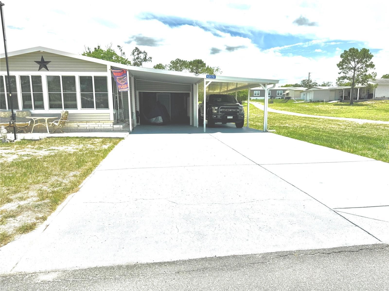 12176 EVANTIDE AVENUE — photo 3 of 40
