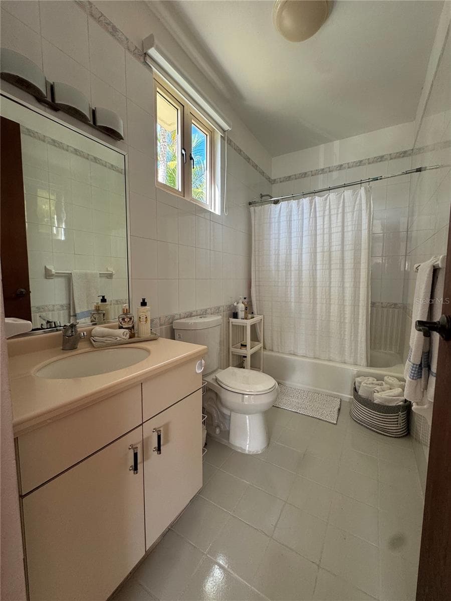 86 LAKESIDE VILLAS — photo 21 of 54