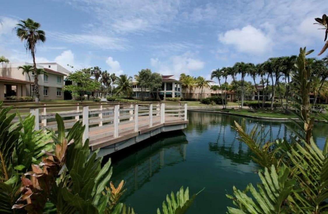 86 LAKESIDE VILLAS — photo 51 of 54