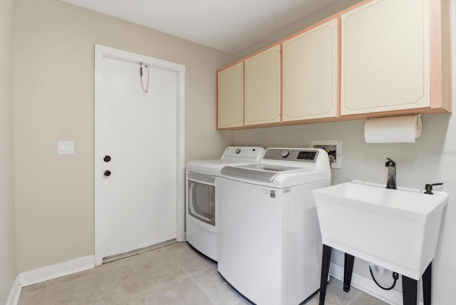 6950 HILGER COURT — photo 19 of 52