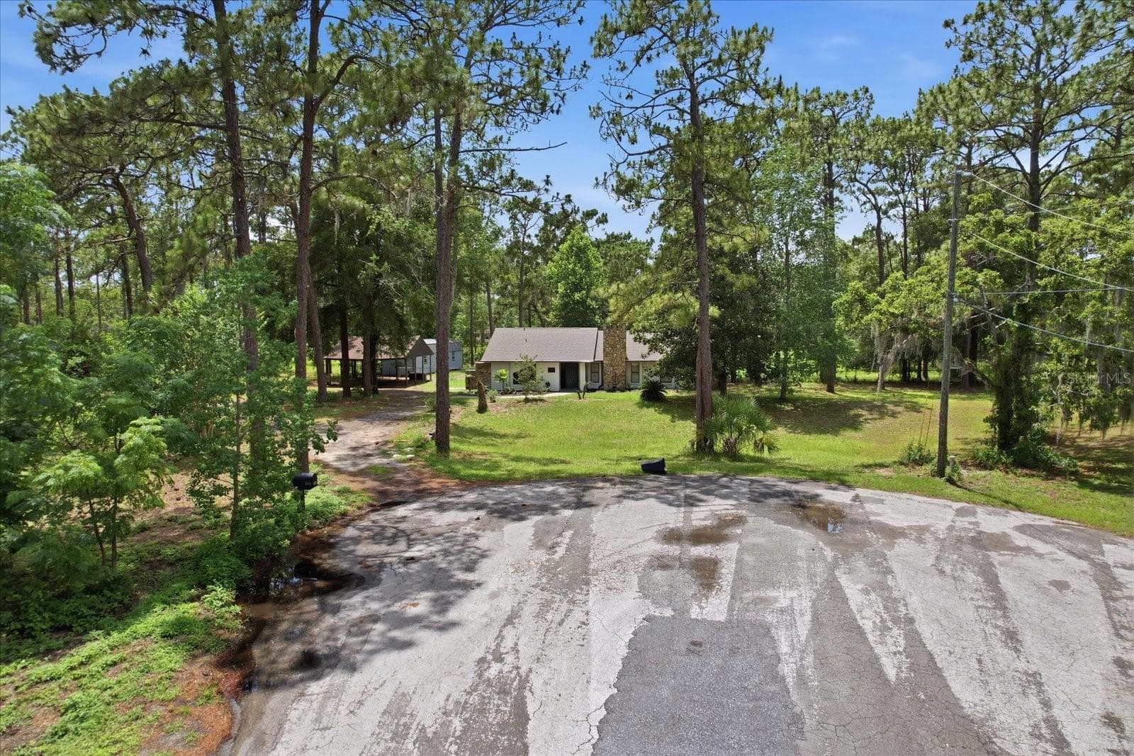6950 HILGER COURT — photo 33 of 52