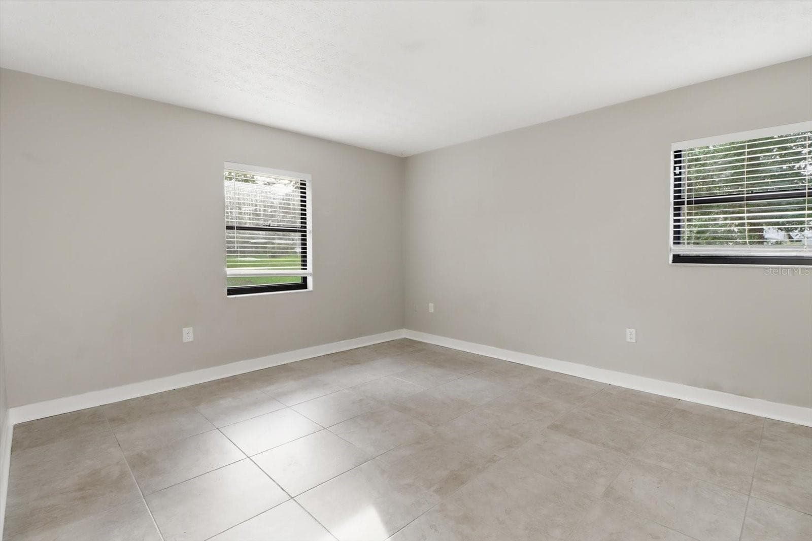 6950 HILGER COURT — photo 20 of 52