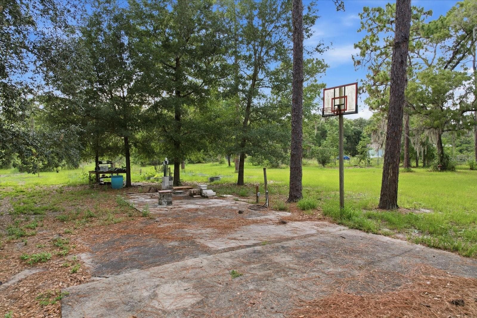 6950 HILGER COURT — photo 30 of 52