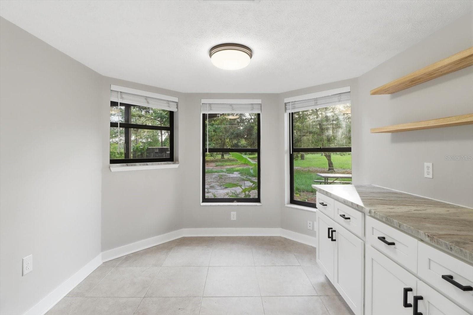 6950 HILGER COURT — photo 11 of 52