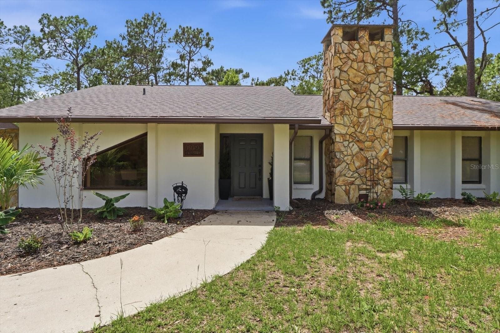 6950 HILGER COURT — photo 2 of 52