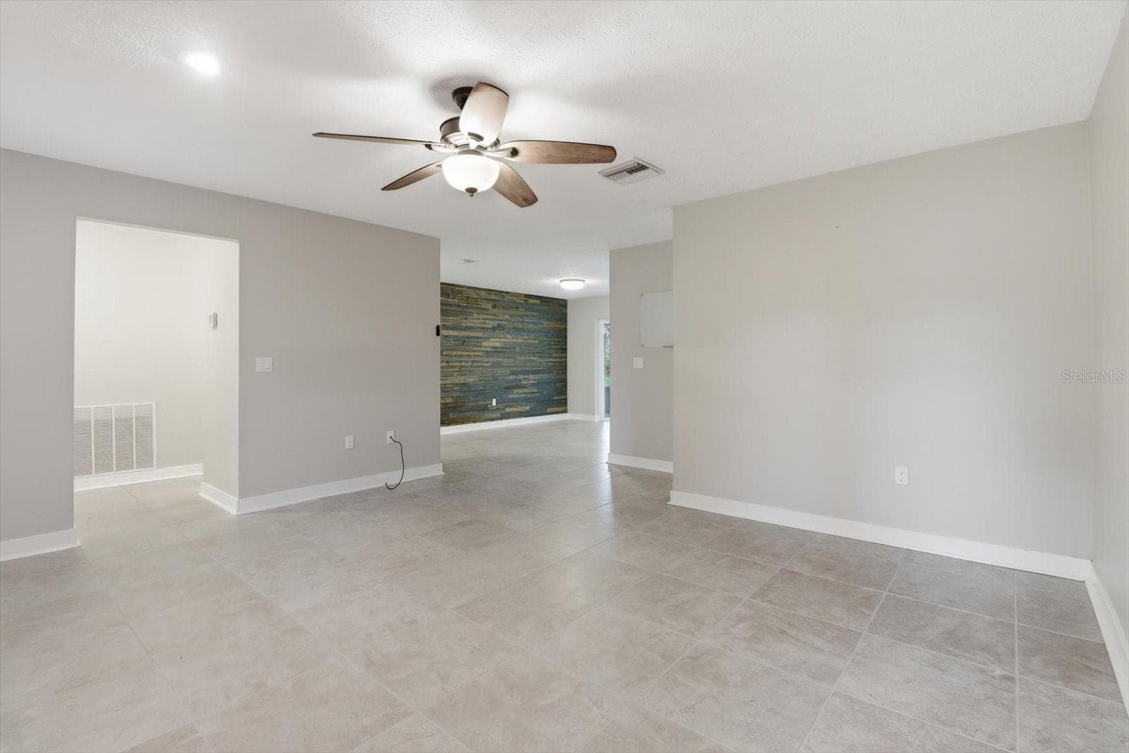 6950 HILGER COURT — photo 6 of 52