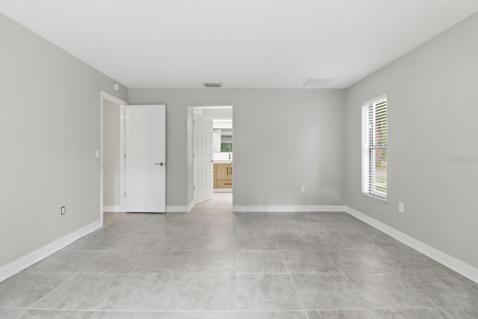 6950 HILGER COURT — photo 15 of 52