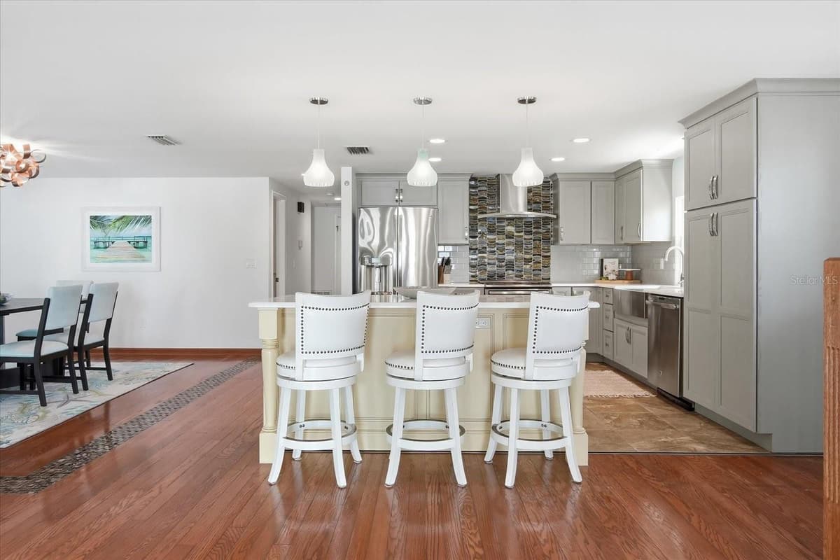 2811 AVENUE C — photo 6 of 54