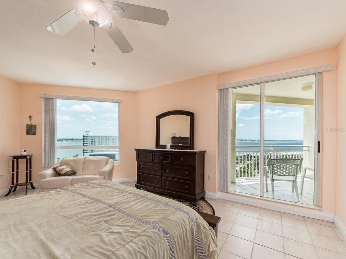 1180 GULF BOULEVARD — photo 24 of 53
