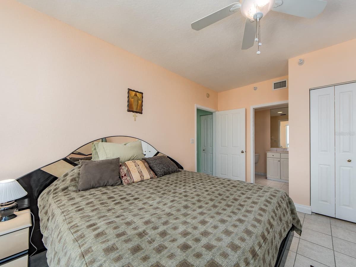1180 GULF BOULEVARD — photo 32 of 53