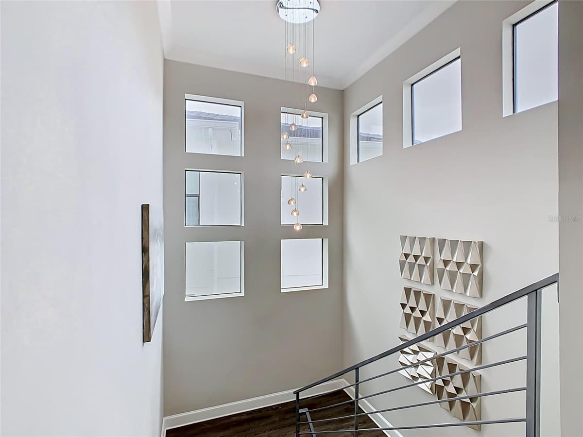 8193 VALHALLA TERRACE — photo 20 of 65