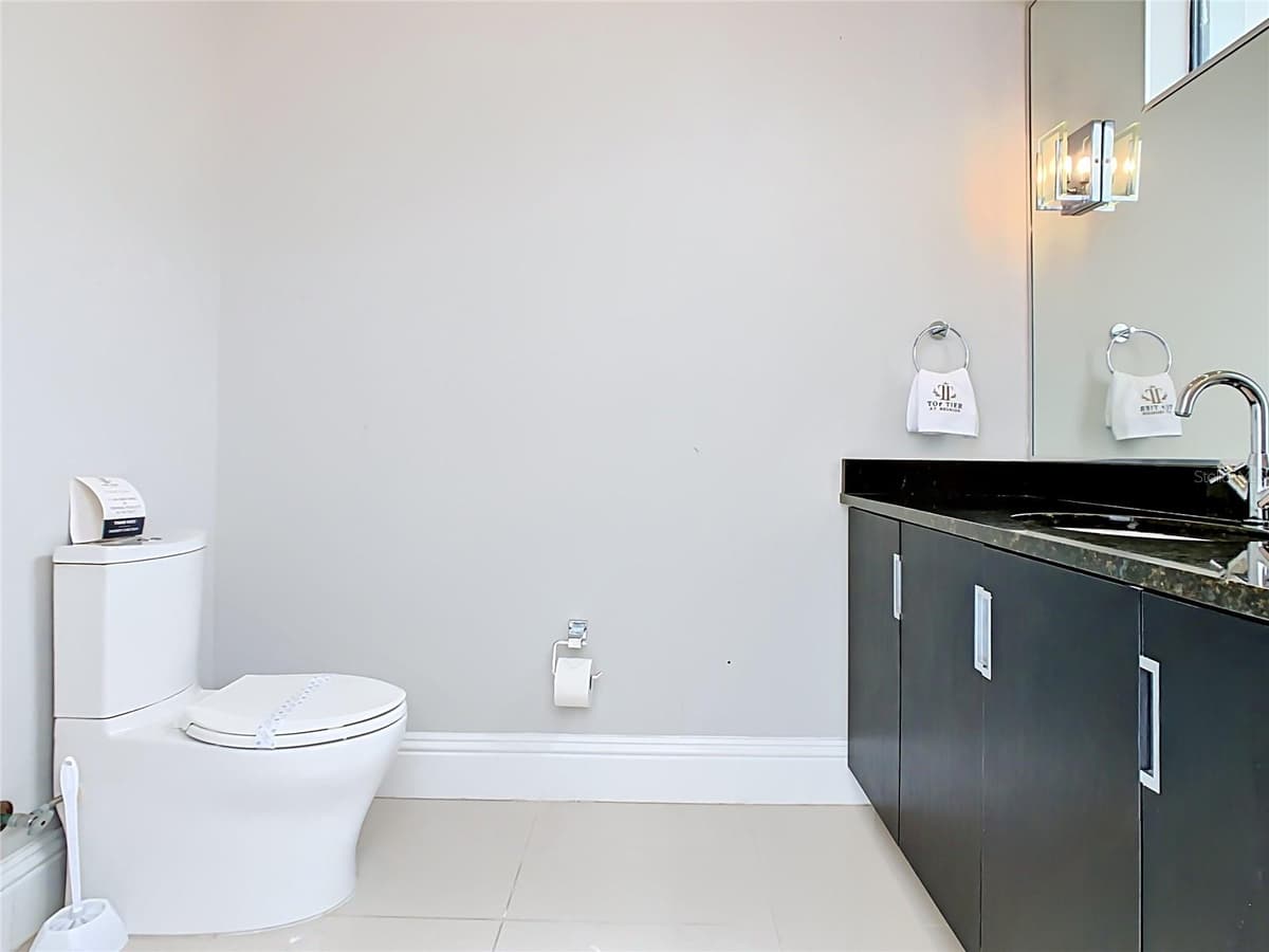 8193 VALHALLA TERRACE — photo 56 of 65