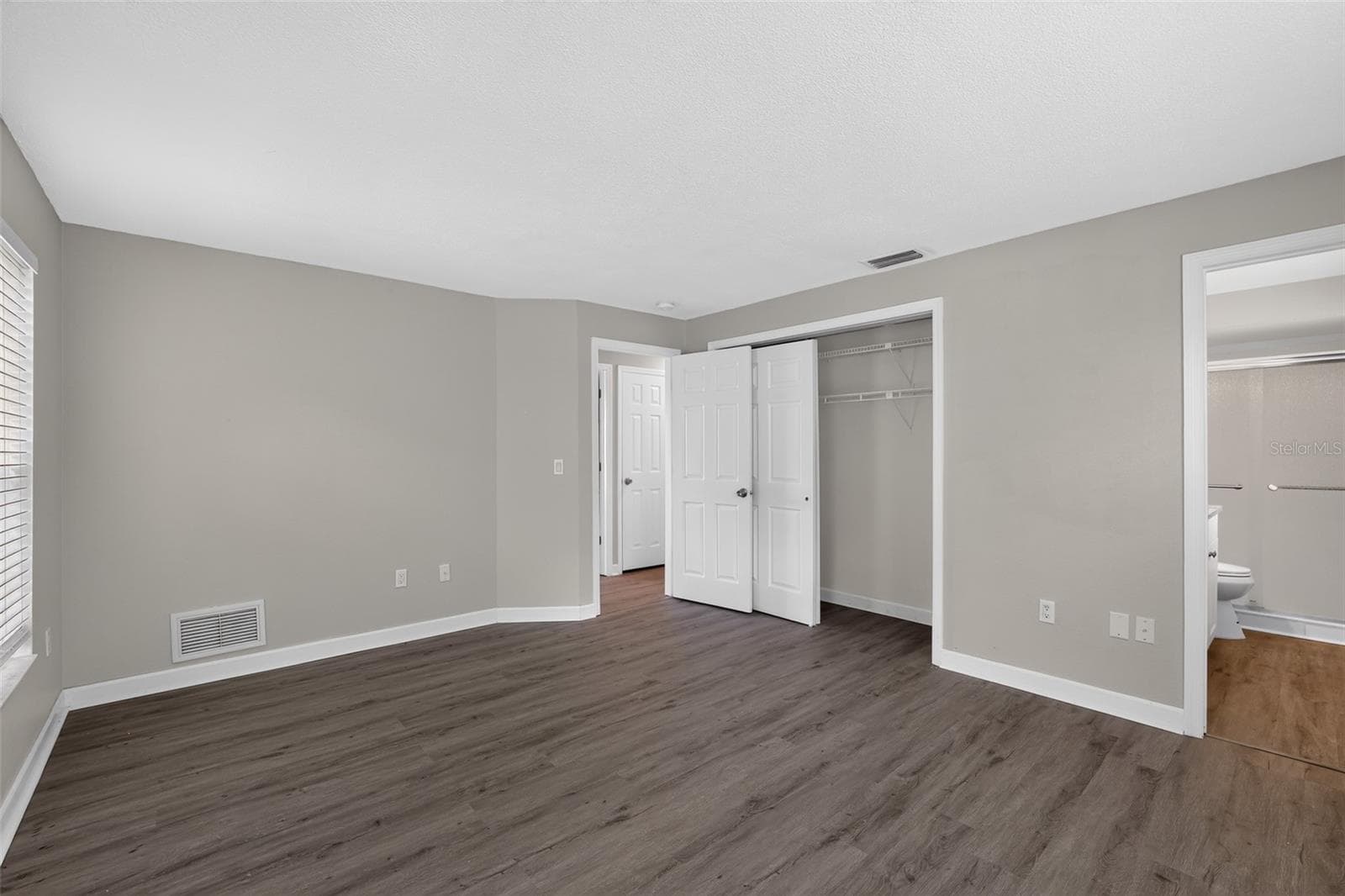 2140 BAY HILLS BOULEVARD — photo 18 of 32