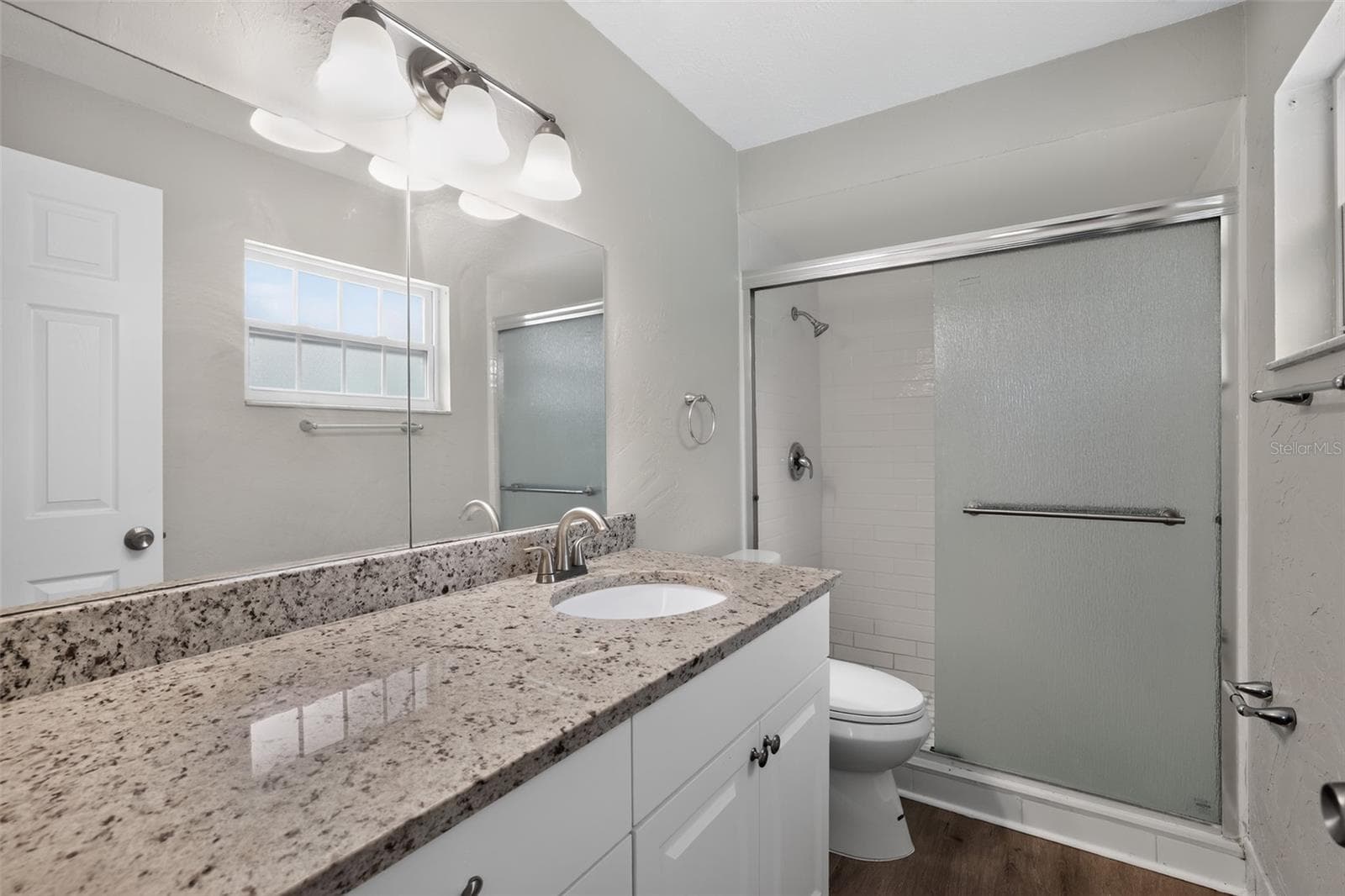 2140 BAY HILLS BOULEVARD — photo 22 of 32